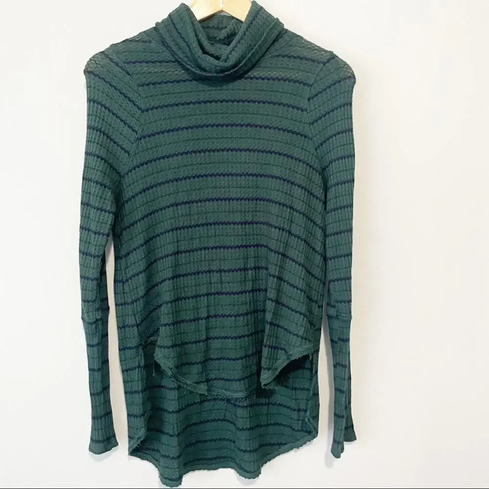 Free People We the Free green stripe turtleneck hi low top oversized XS